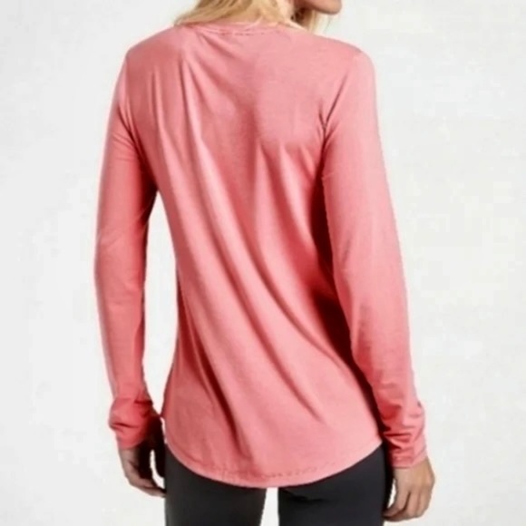NWT! ATHLETA Essential V Neck Long Sleeve Top Shirt Tee T-Shirt Rose Pink Medium - Picture 8 of 16
